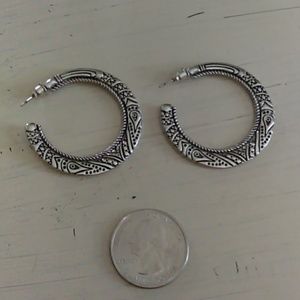 Silver hoop earings